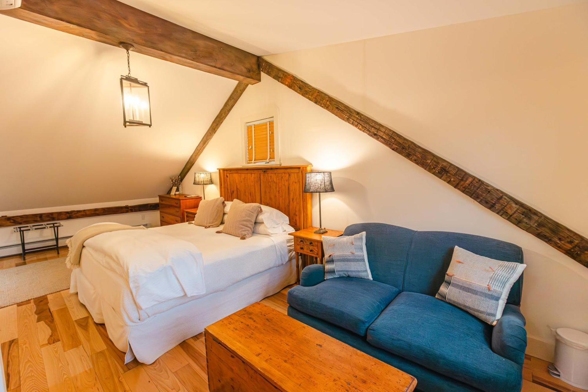 Hill Farm - Manchester 3*